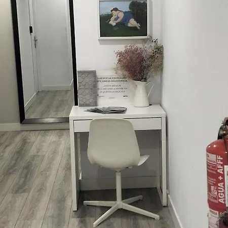 Guggenheim Riverview Hbi01297