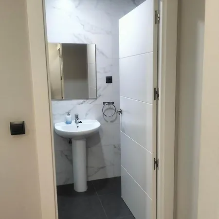 Guggenheim Riverview Hbi01297 *