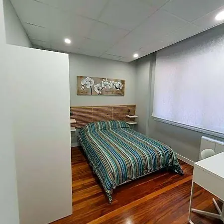 بيت ريفي Guggenheim Riverview Hbi01297 *