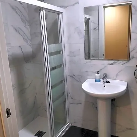 Guggenheim Riverview Hbi01297 بيت ريفي بلباو