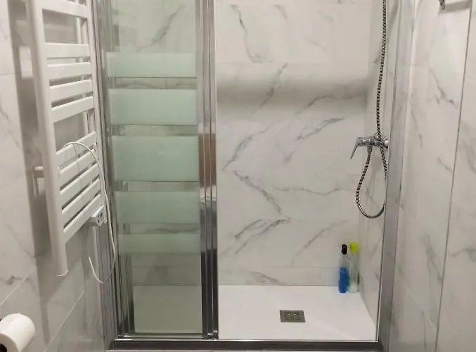 Guggenheim Riverview Hbi01297 * Більбао